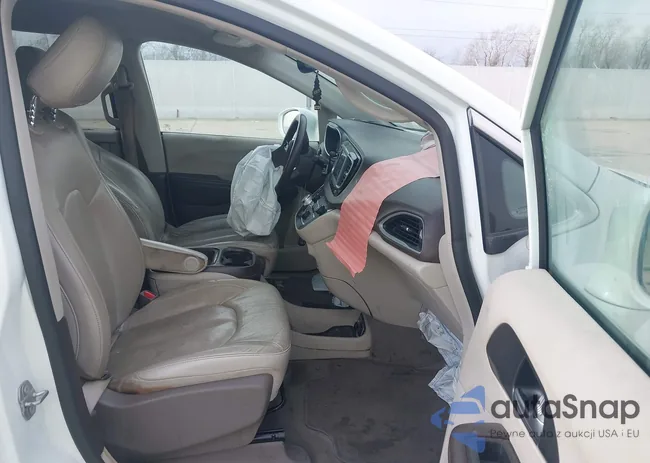 2C4RC1BG5LR279244: 44513320