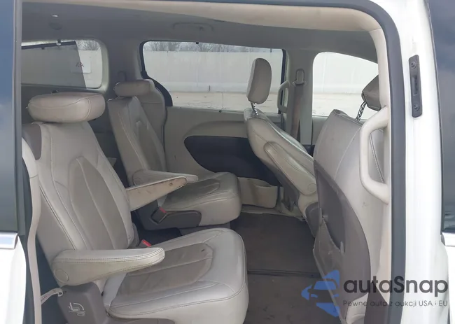 2C4RC1BG5LR279244: 44513320