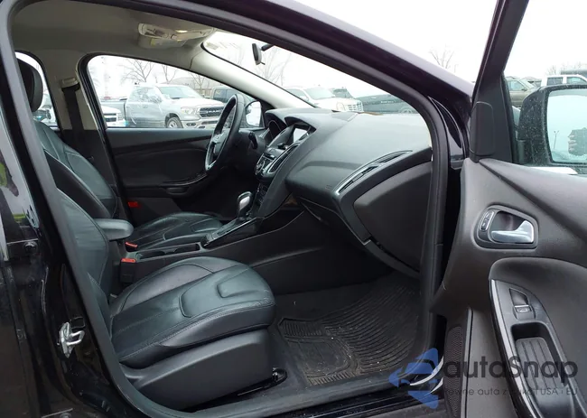 1FADP3N27GL280443: 44514910