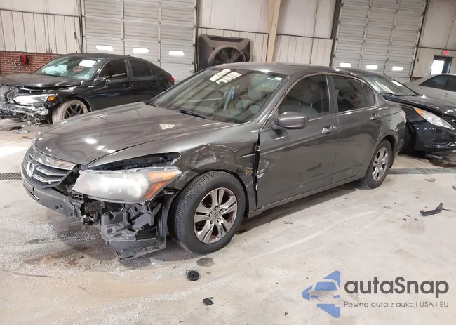 1HGCP2F41CA201856: 44515028