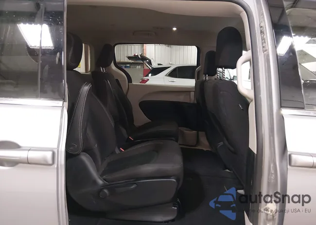 2C4RC1CG8MR500982: 44515085