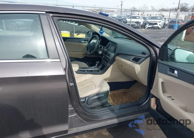 5NPE24AF2HH559140: 44515149