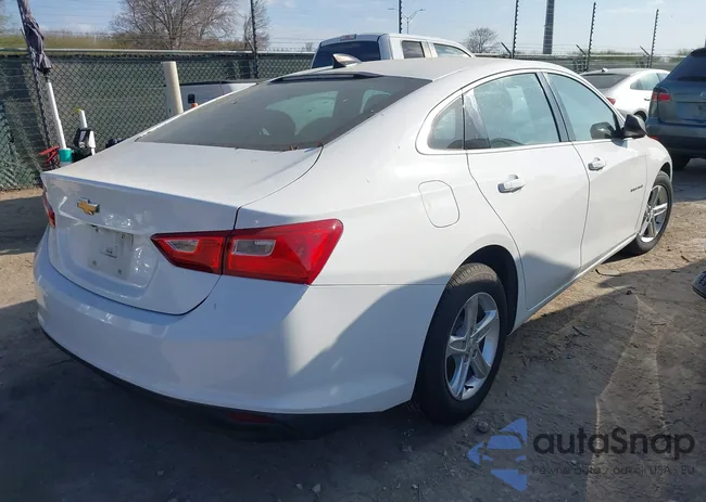 1G1ZB5ST9LF033059: 44514284