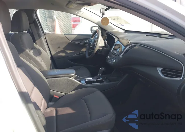 1G1ZB5ST9LF033059: 44514284