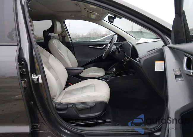 KNDCR3LE3P5093640: 44514602