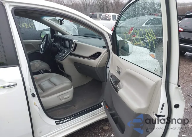 5TDYK3DC4FS647798: 44515758