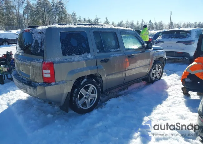 1J8FF28W88D513796: 44515980