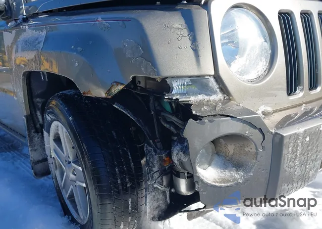 1J8FF28W88D513796: 44515980