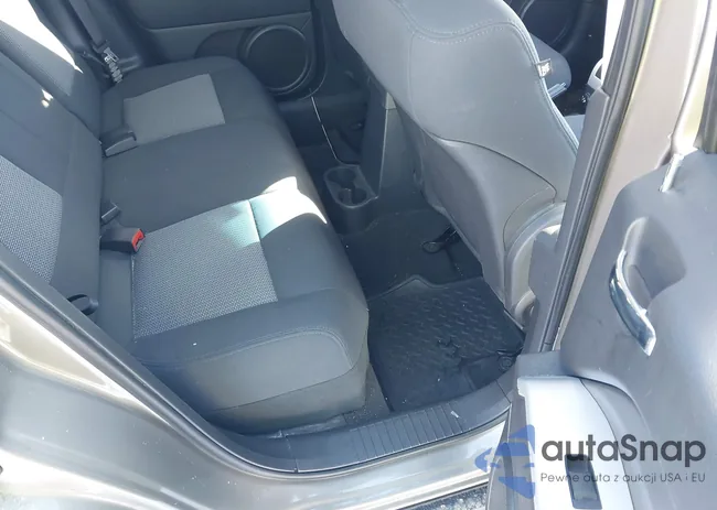 1J8FF28W88D513796: 44515980