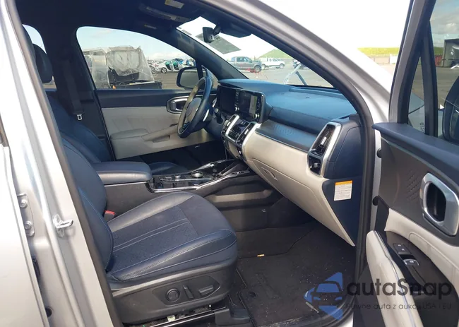 KNDRMDLH8N5063135: 44516214