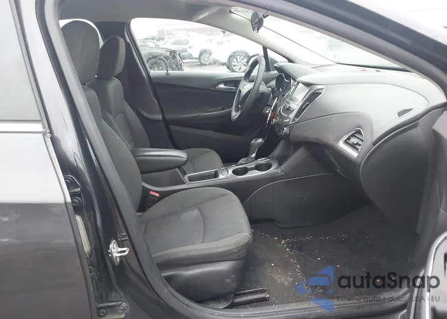 1G1BE5SM2H7178558: 44515311