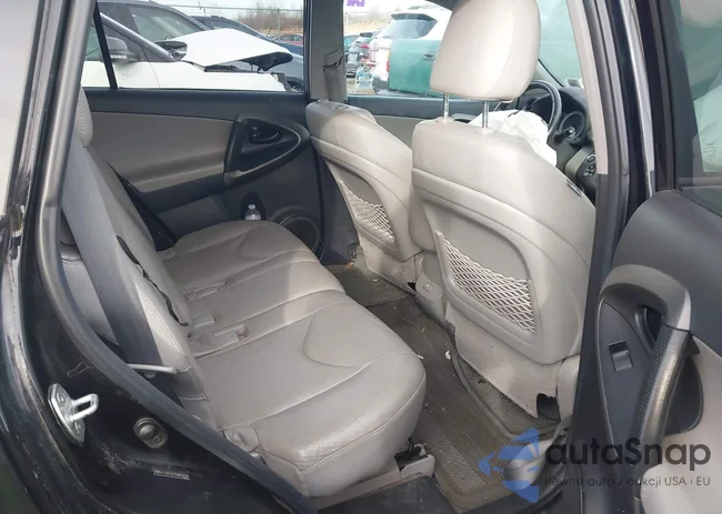 2T3DF4DV2BW094930: 44515404