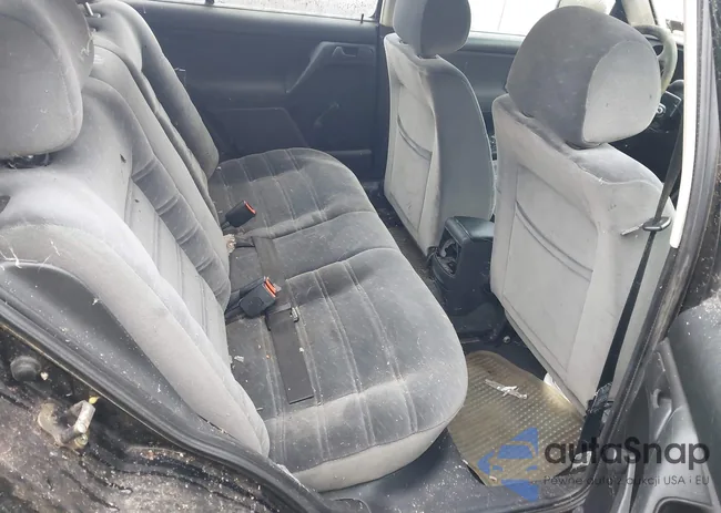 3VWRA81H1TM006119: 44515566