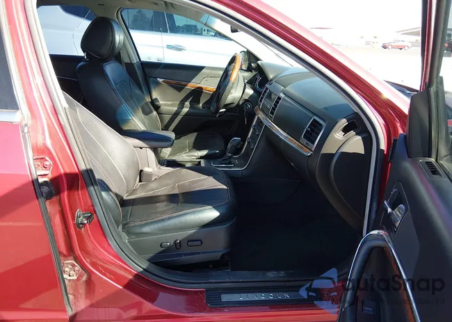 3LNHL2GC2CR828928: 44516650