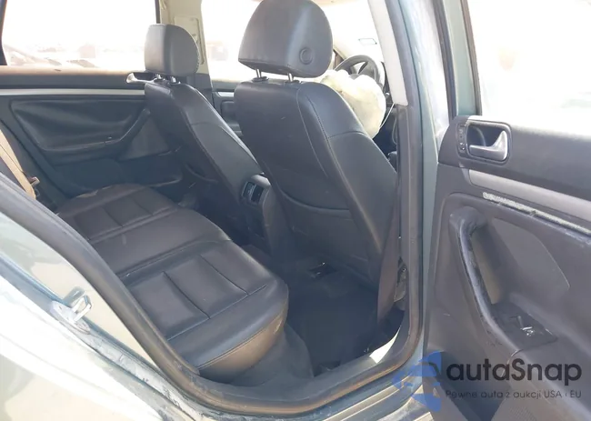 3VWRF71K46M684181: 44516699