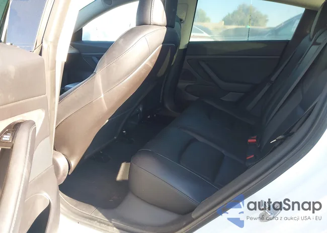 5YJ3E1EA0LF613814: 44516780