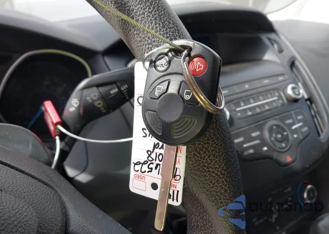 1FADP3E22JL277330: 44516845