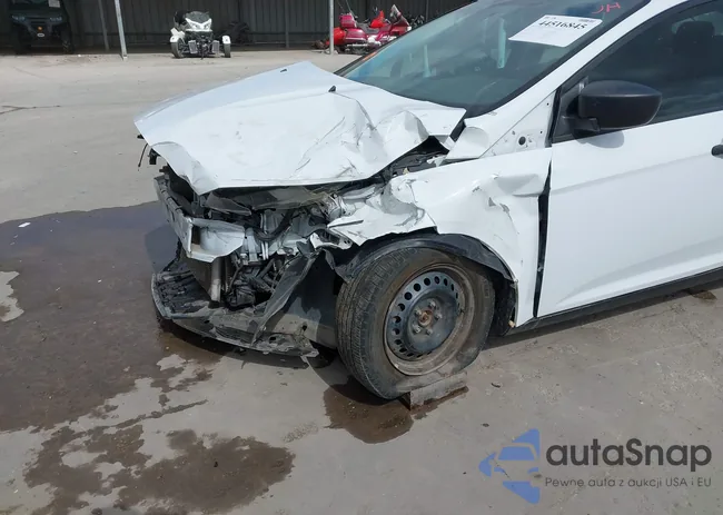 1FADP3E22JL277330: 44516845