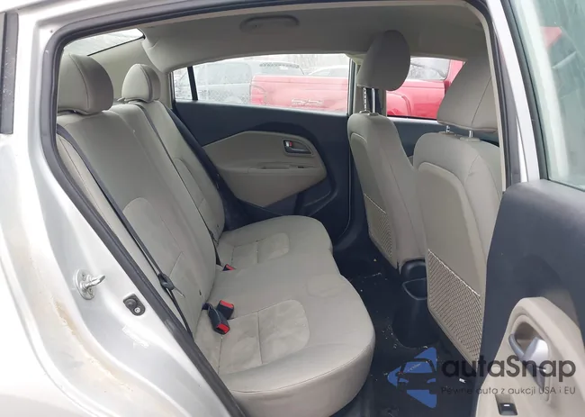 KNADM4A33G6557947: 44516916