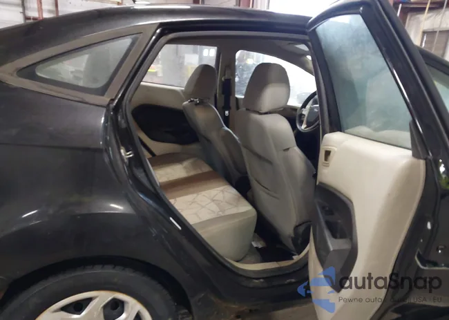 3FADP4BJ2CM218605: 44516952