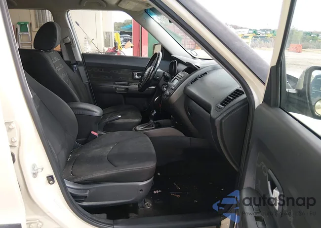 KNDJT2A66D7580975: 44517063