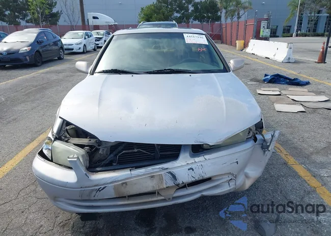 4T1BF28K81U960472: 44517116