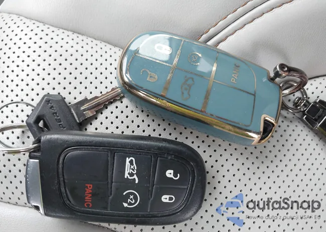 1C4PJMJN2KD173740: 44517157