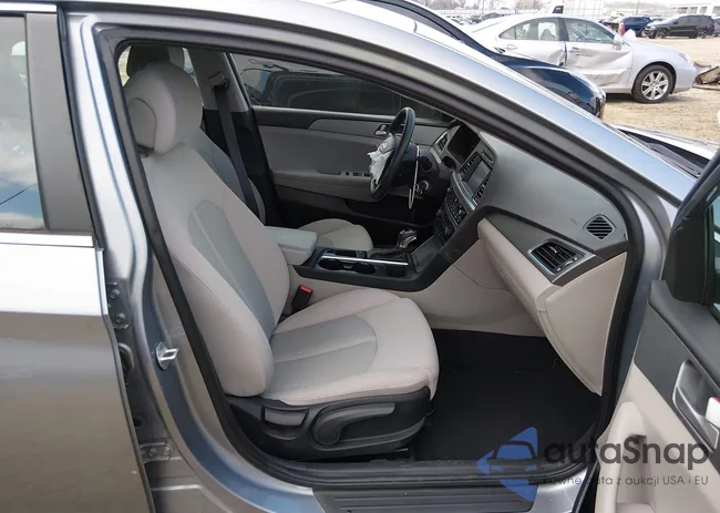 5NPE24AF2HH500153: 44516388