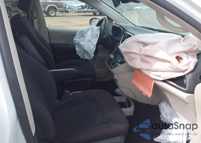 2C4RC1CG0NR103347: 44516390