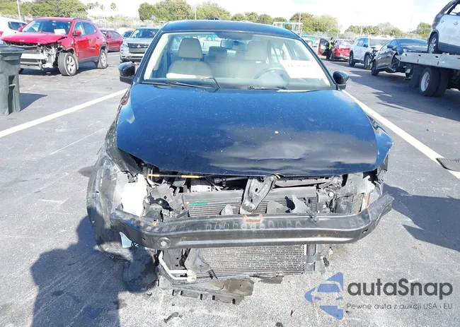 3VWDX7AJ3CM108415: 44516446