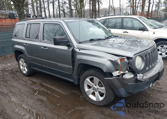 1C4NJRBBXED605696: 44517747