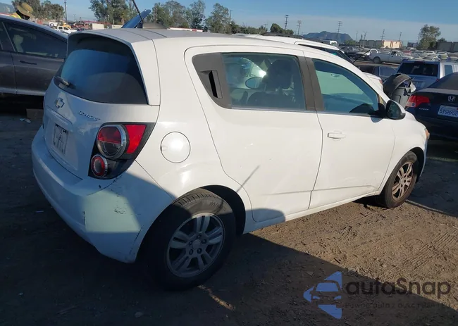 1G1JC6SH0F4121543: 44517848