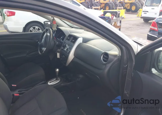 3N1CN7AP3JL861179: 44517872