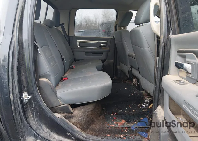 1C6RR7LT7HS709785: 44518040