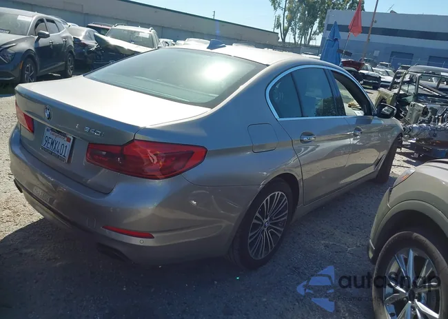 WBAJE5C54JWA97700: 44518077