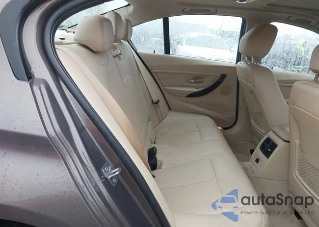 WBA3A5G52FNS83793: 44518156