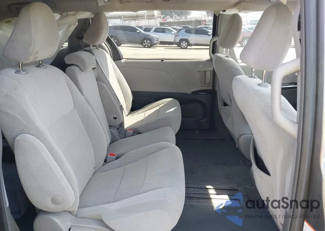 5TDKZ3DC1JS950175: 44518223