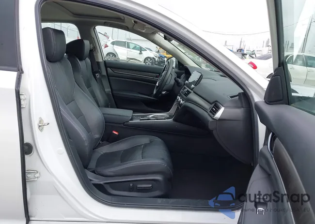 1HGCV3F51KA005466: 44517299