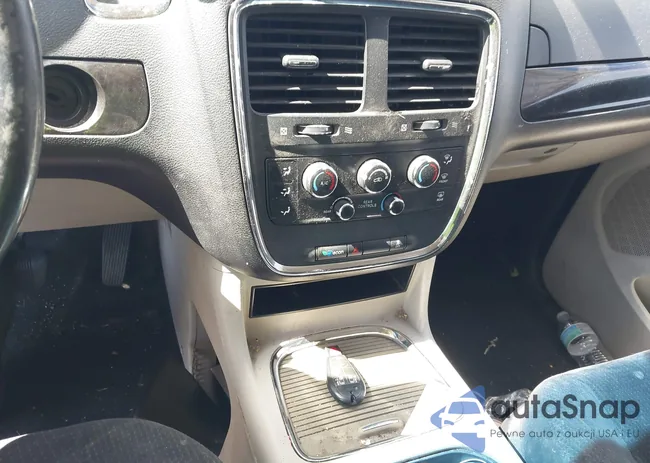 2C4RDGCG3ER313649: 44517552