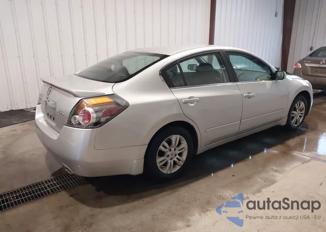 1N4AL2AP1CN553918: 44517580