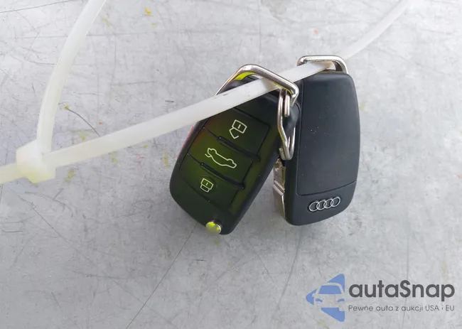 WAUKH74F98N025208: 44518684