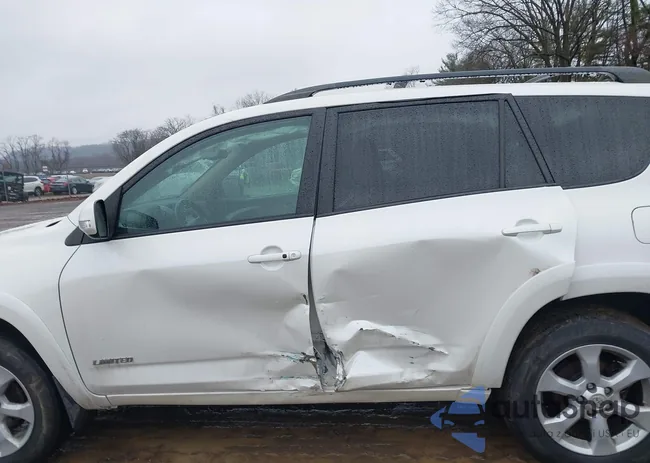 2T3DF4DV9CW221853: 44518729