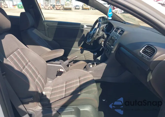 WVWED7AJ6CW170066: 44518833