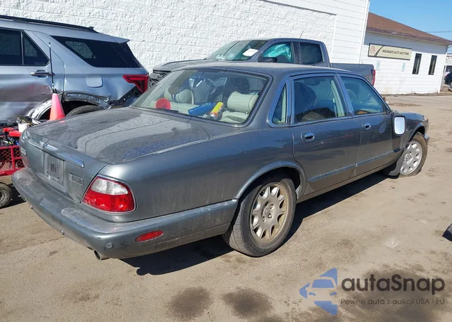 SAJDA14C72LF47748: 44518854