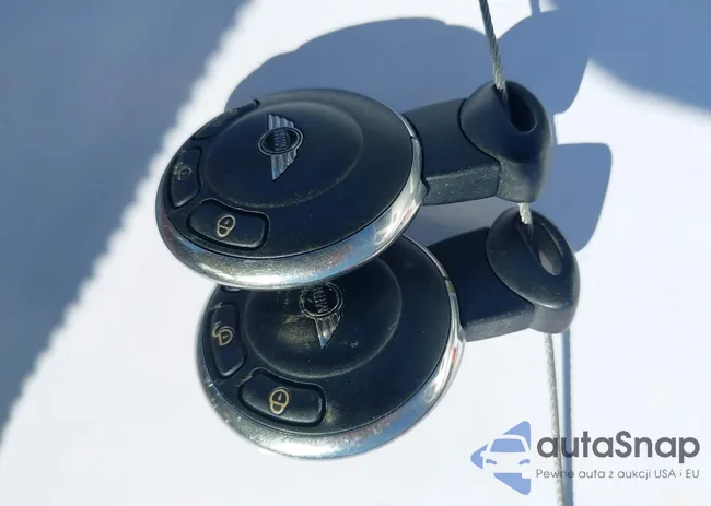 WMWZC5C52FWP42843: 44518997