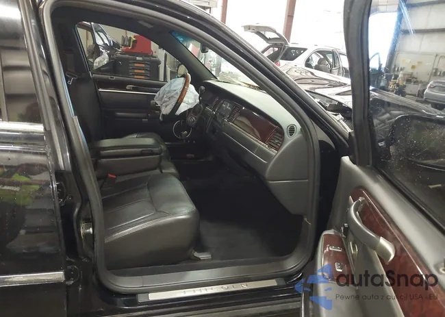 2LNHM82V88X649715: 44519025