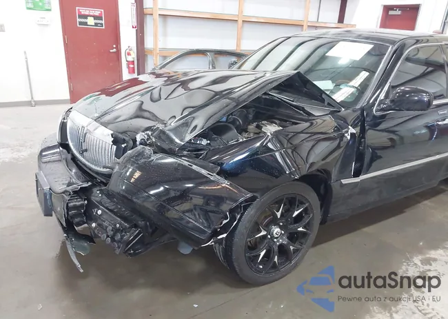 2LNHM82V88X649715: 44519025