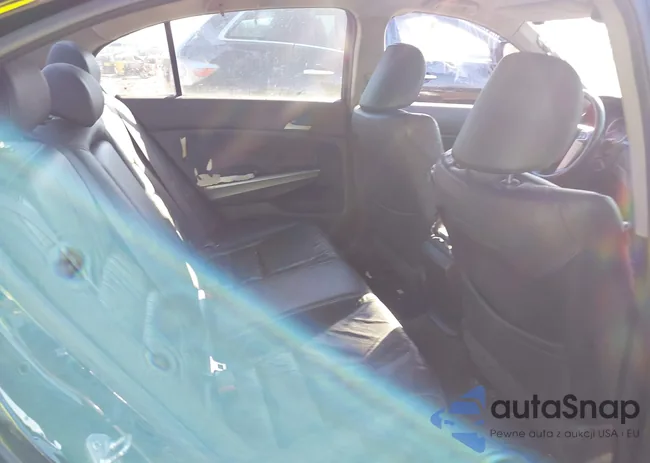 1HGCP36829A029256: 44519082