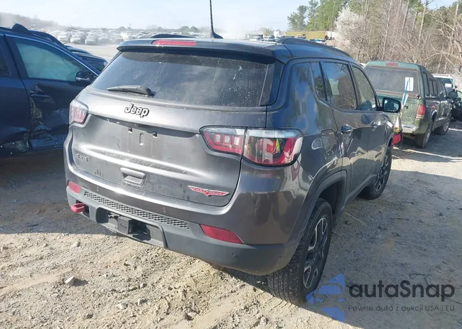 3C4NJDDB1KT811236: 44518336