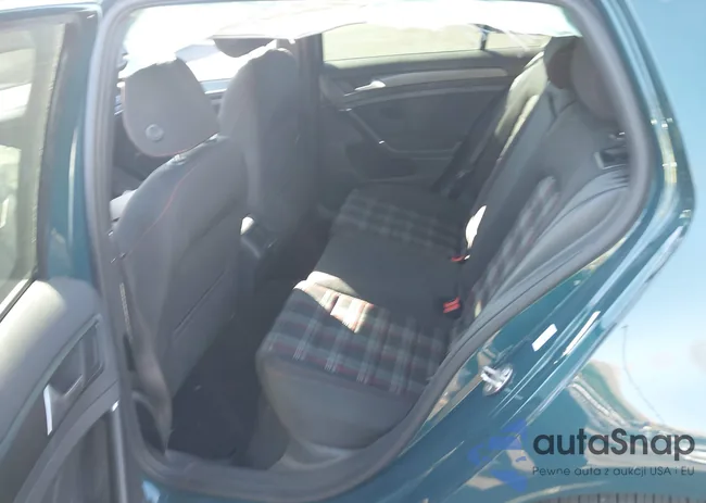 3VW447AU0JM265111: 44518446